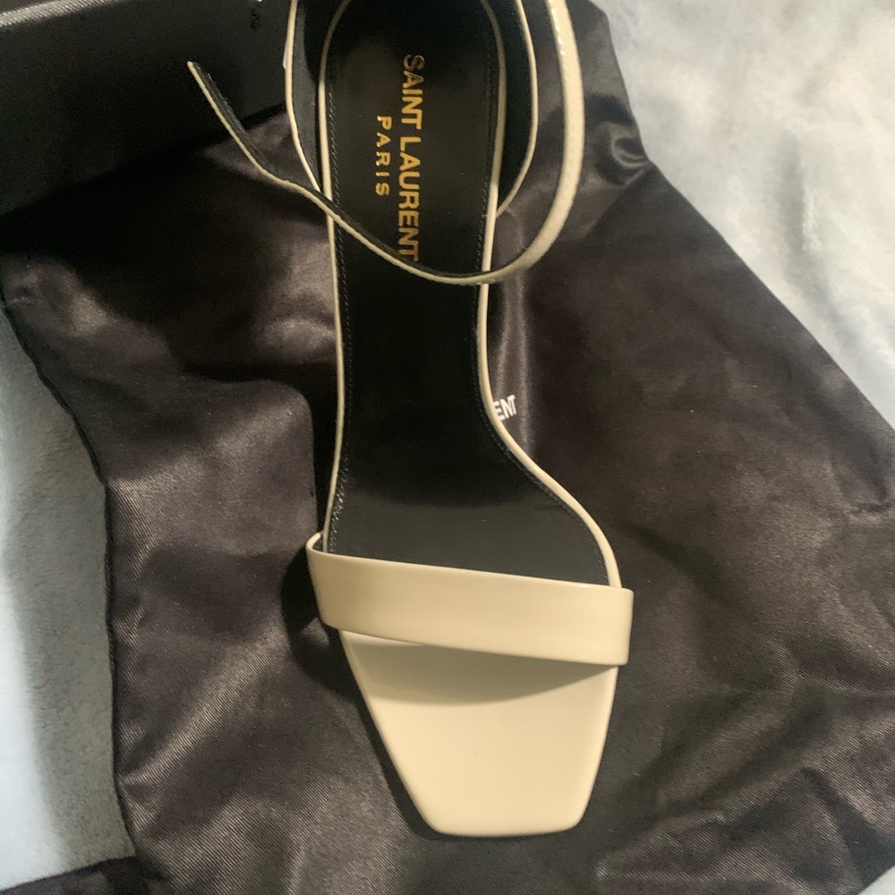 Saint Laurent Neutro Square Toe Heel
